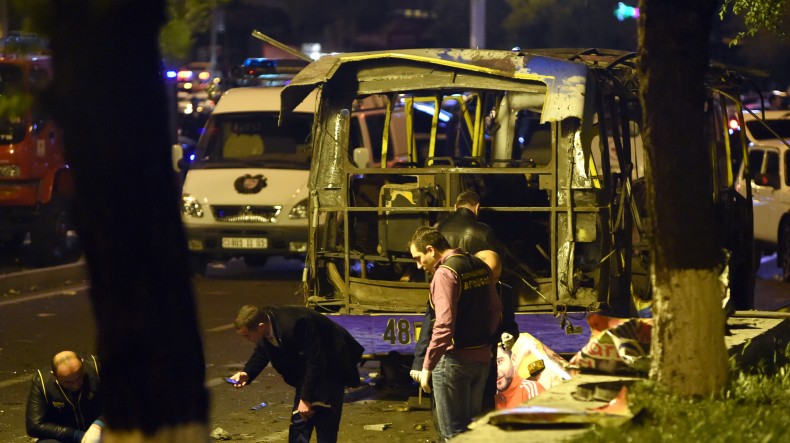 Генпрокуратура Армении: По факту взрыва автобуса в Ереване возбуждено дело, проводятся неотложные следственные действия