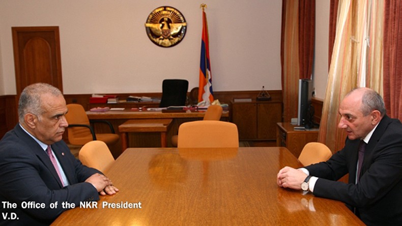 Президент НКР Бако Саакян обсудил с лидером партии «Наследие» Раффи Ованнисяном военную агрессию Азербайджана
