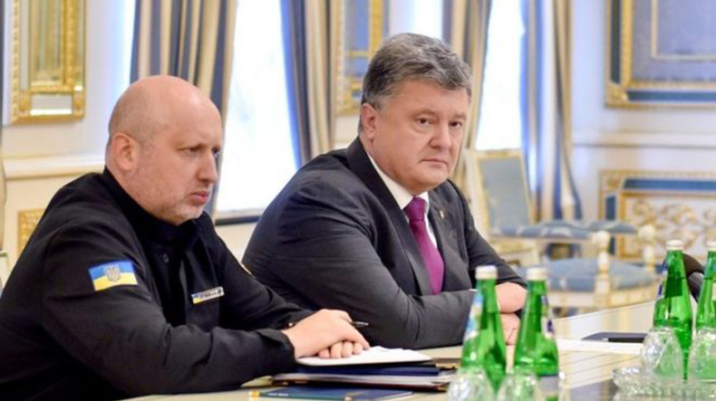 Президент Украины поручил привести войска на границе в повышенную готовность