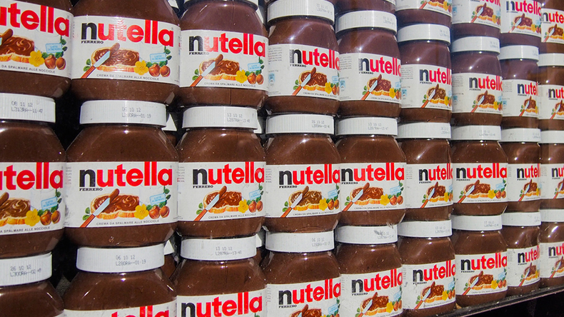     -  Raffaello    Nutella,    