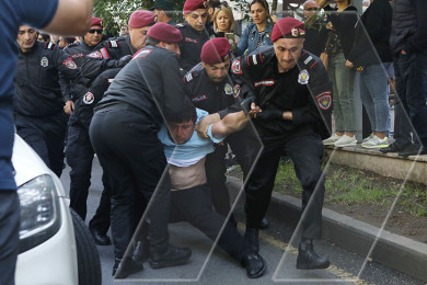 Երևանում բերման է ենթարկվել անհնազանդության ակցիաների 196 մասնակից