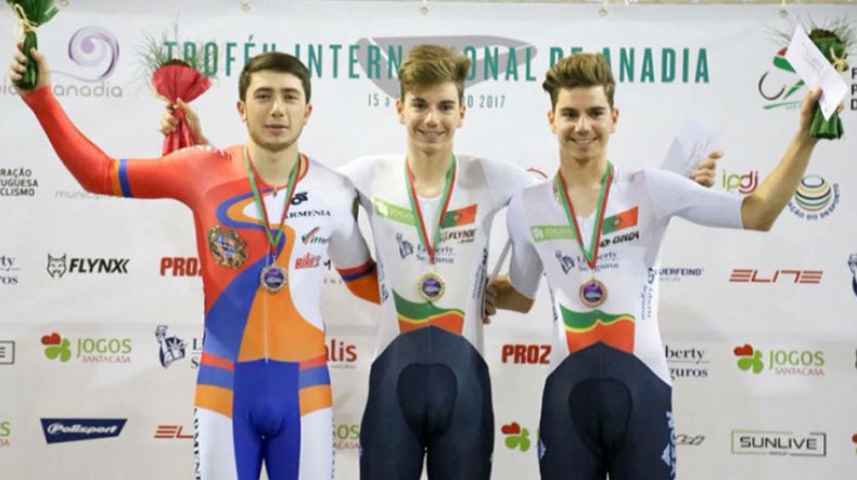 Армянский велосипедист Эдгар Степанян завоевал серебряную медаль на международном соревновании в Португалии