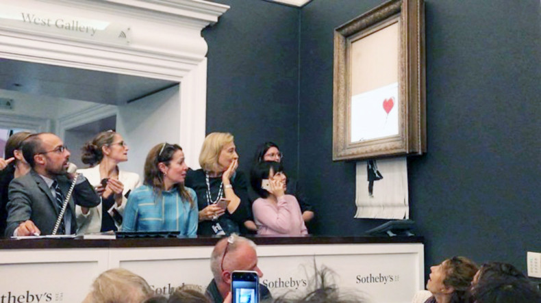 Частично уничтоженную картину Бэнкси продали на Sothebyʼs за рекордные $25,4 млн