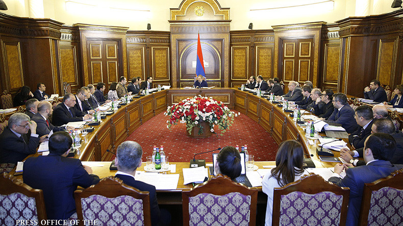 У премьера Армении обсужден процесс экономических реформ
